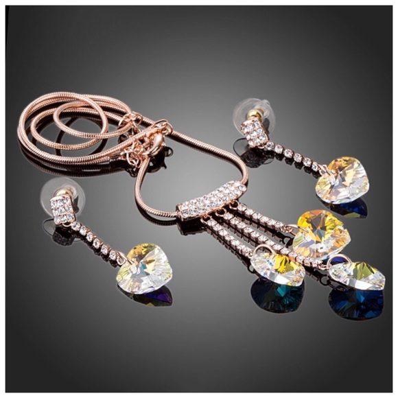 Swarovski Crystals Dangling Heart Necklace Set - Picture 3 of 5